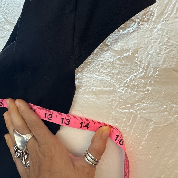 FREE PEOPLE BLACK SEXY CROP TOP XS EUC LIKE NEW - Picture 6 of 7